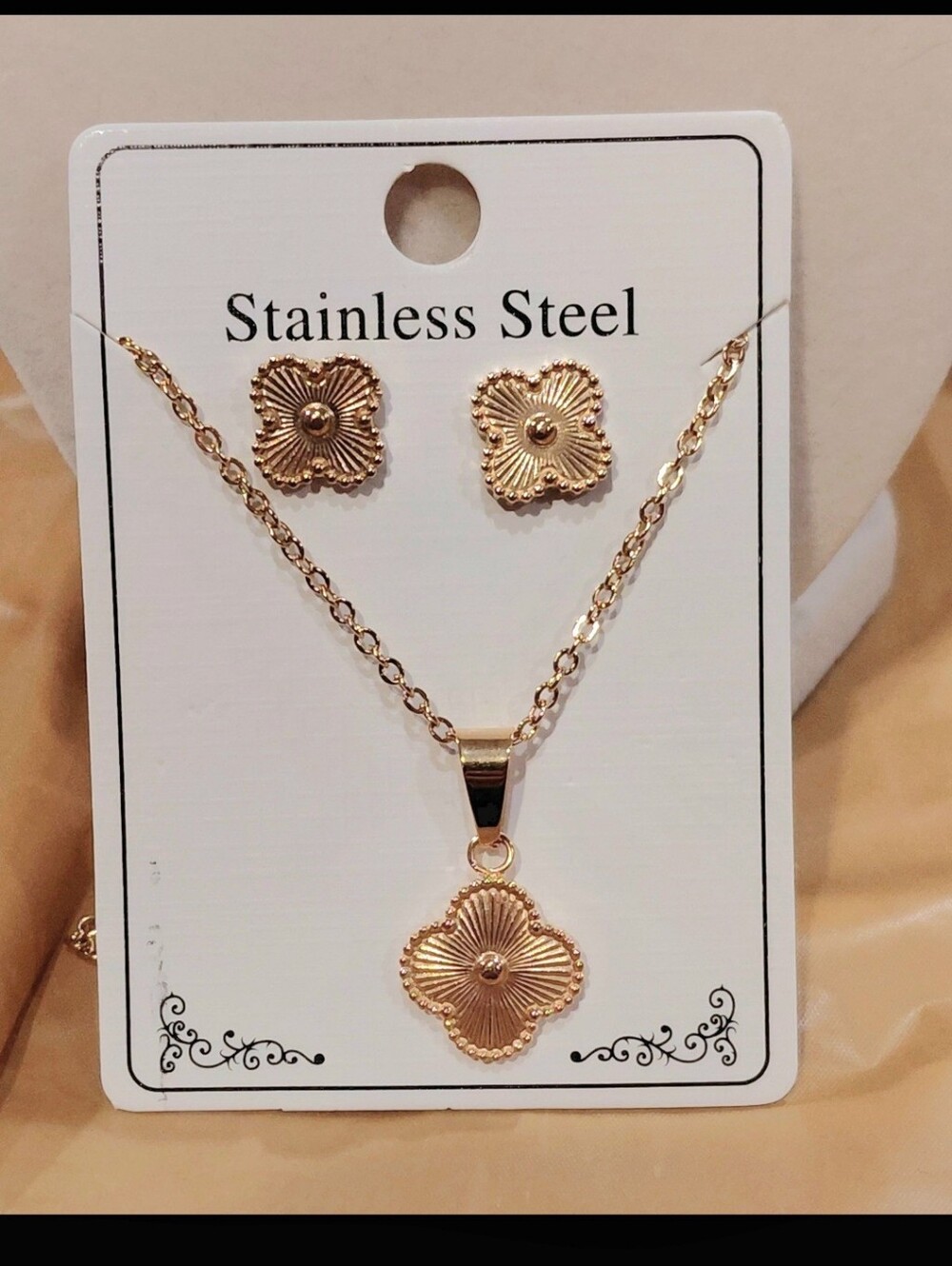 Gold Floral Pendant Necklace and Stud Earrings Set